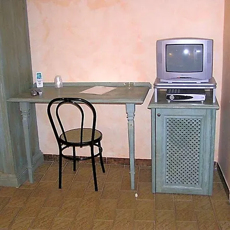 Mistral Hotel 3*