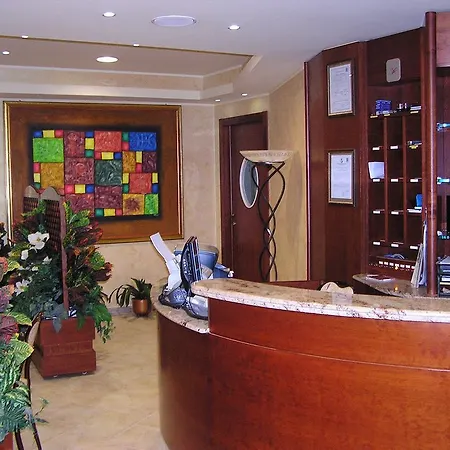 Hotel Mistral 3*